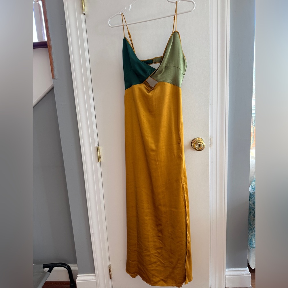 Elegant Green and Gold Women's Dress